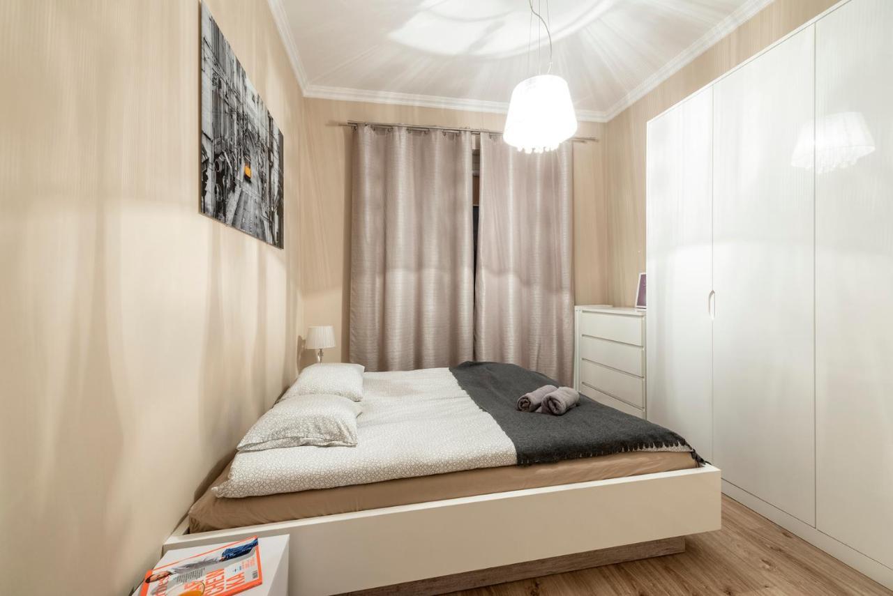 Warsaw - Aparts Lotnisko Okecie Apartman Kültér fotó